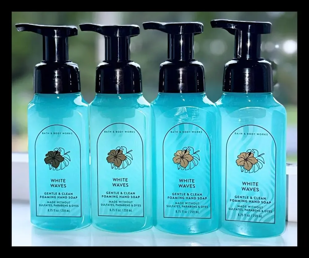 Bath & Body Works White Waves Gentle Clean Foaming Hand Soap x4
